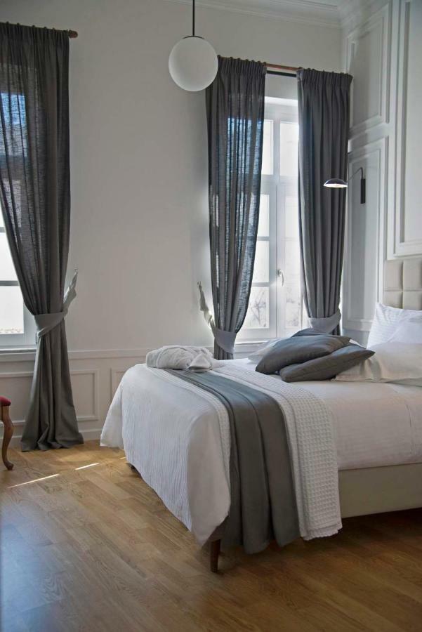 Four Streets Athens - Luxury Suites Apartments In Athens Ngoại thất bức ảnh